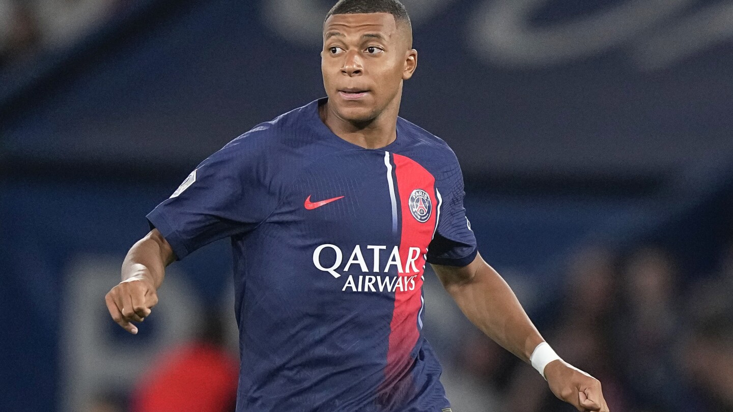 Kylian Mbappe là cầu thủ chạy nhanh nhất lịch sử